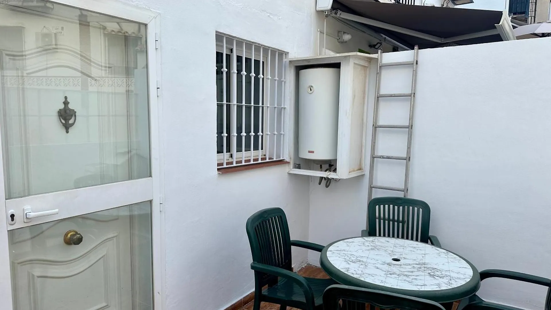 Apartamentum Torremolinos With Pool 0*,  スペイン